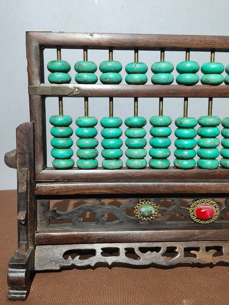 Solid wood carved abacus with flower pear and screen decoration