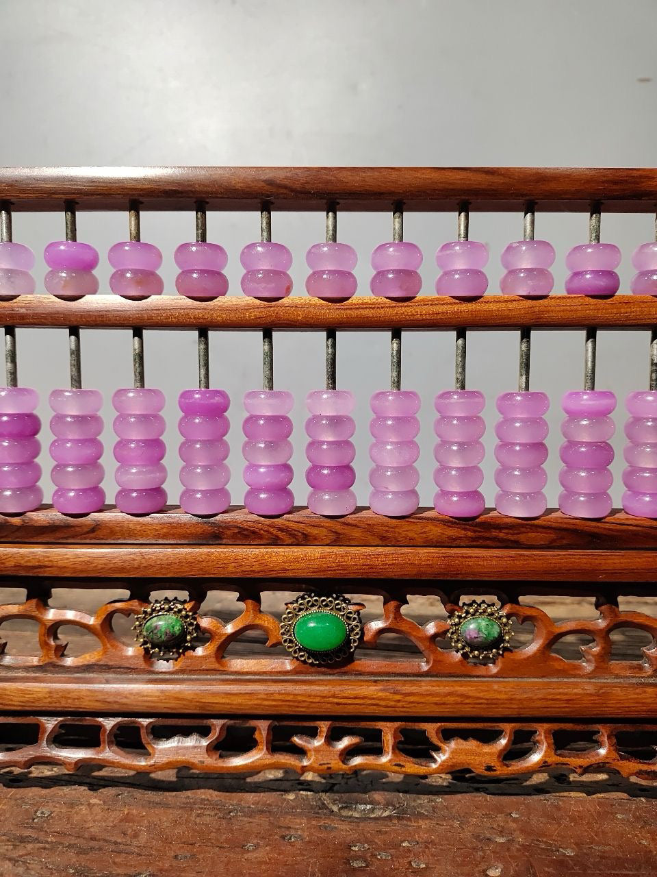 Solid wood carved abacus with flower pear and screen decoration