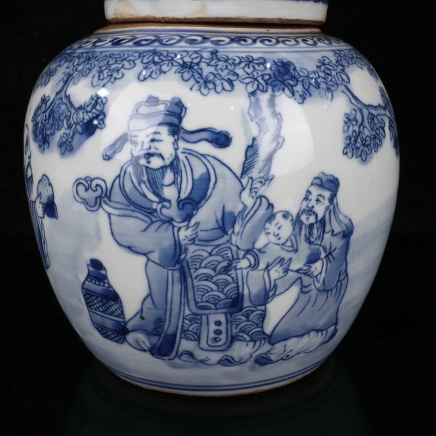 Ceramic blue and white three star patterned lid jar