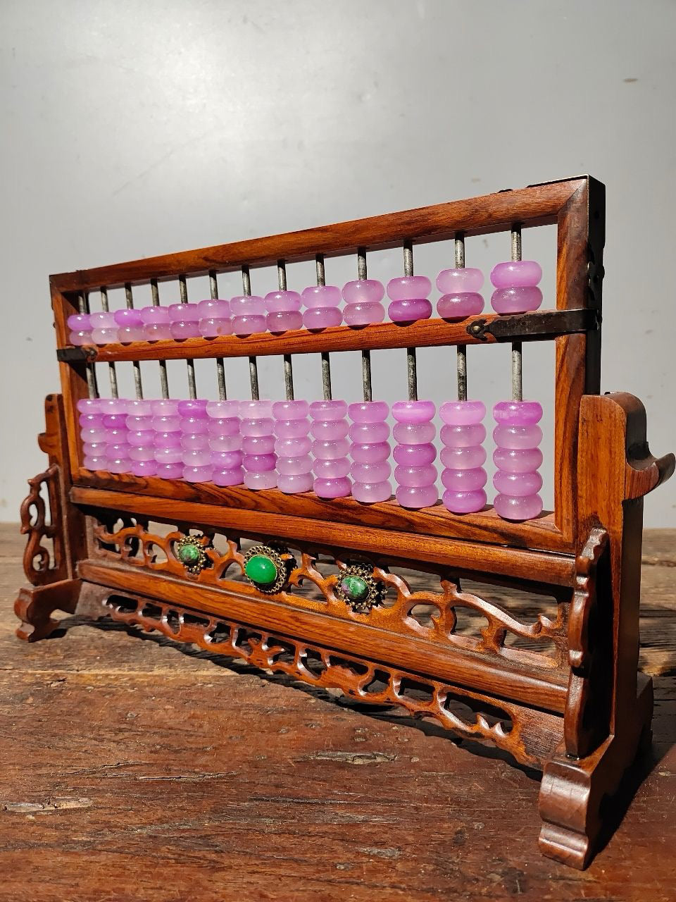 Solid wood carved abacus with flower pear and screen decoration