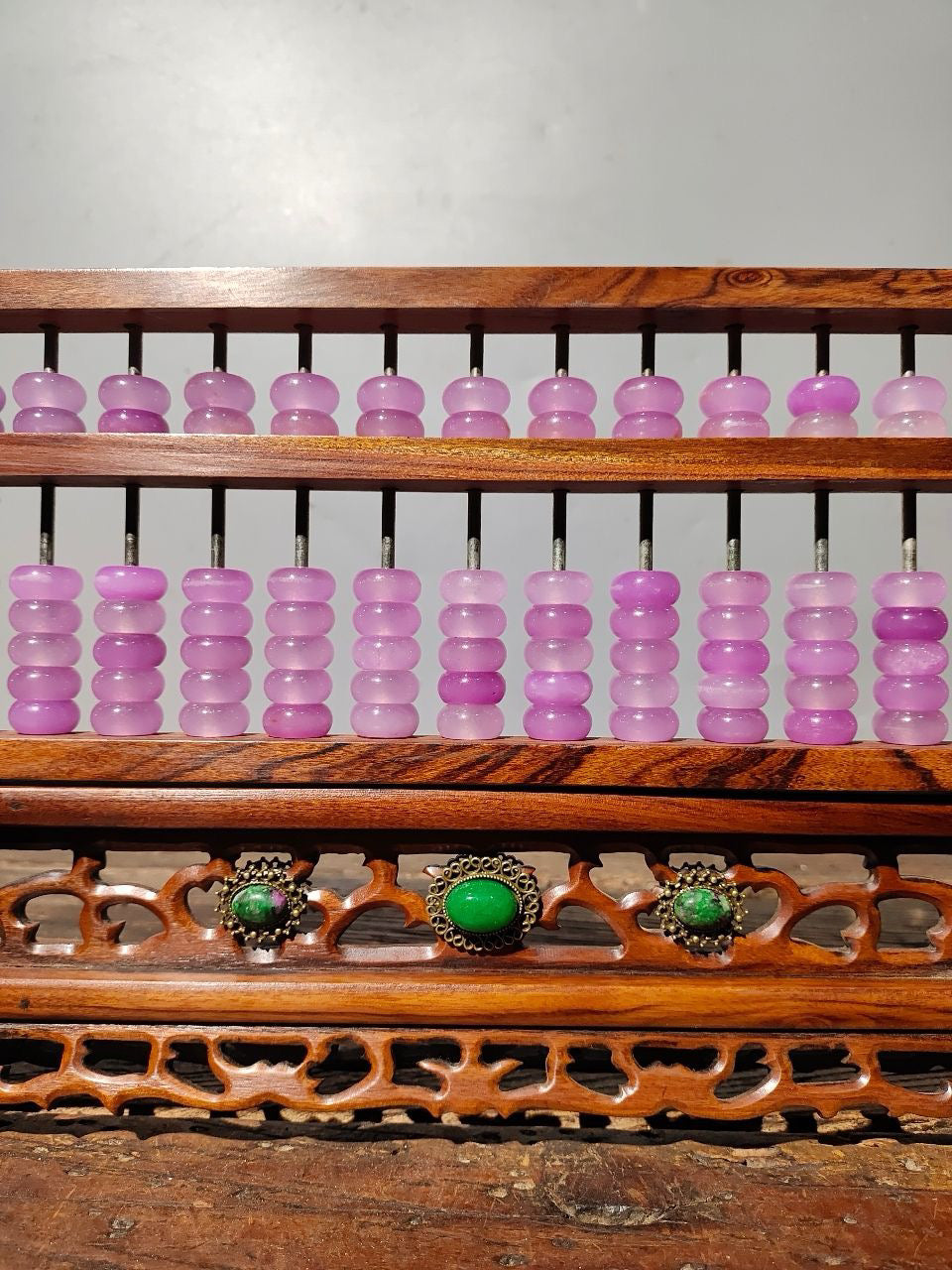 Solid wood carved abacus with flower pear and screen decoration