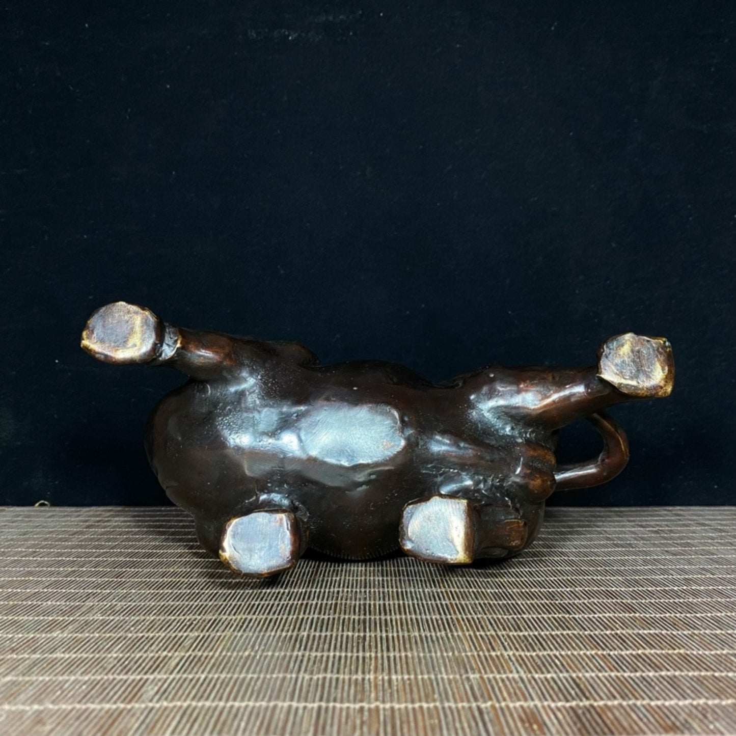 Pure copper gilded bull aura soaring to the sky