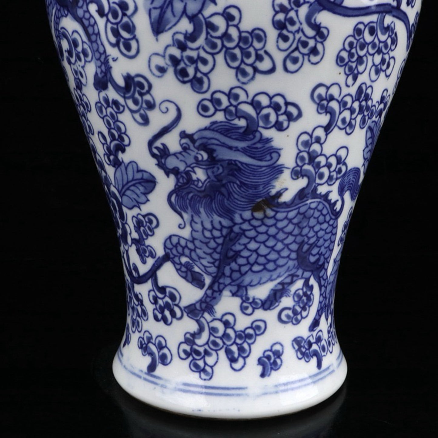 Ceramic Blue and White Kirin Pattern General Jar