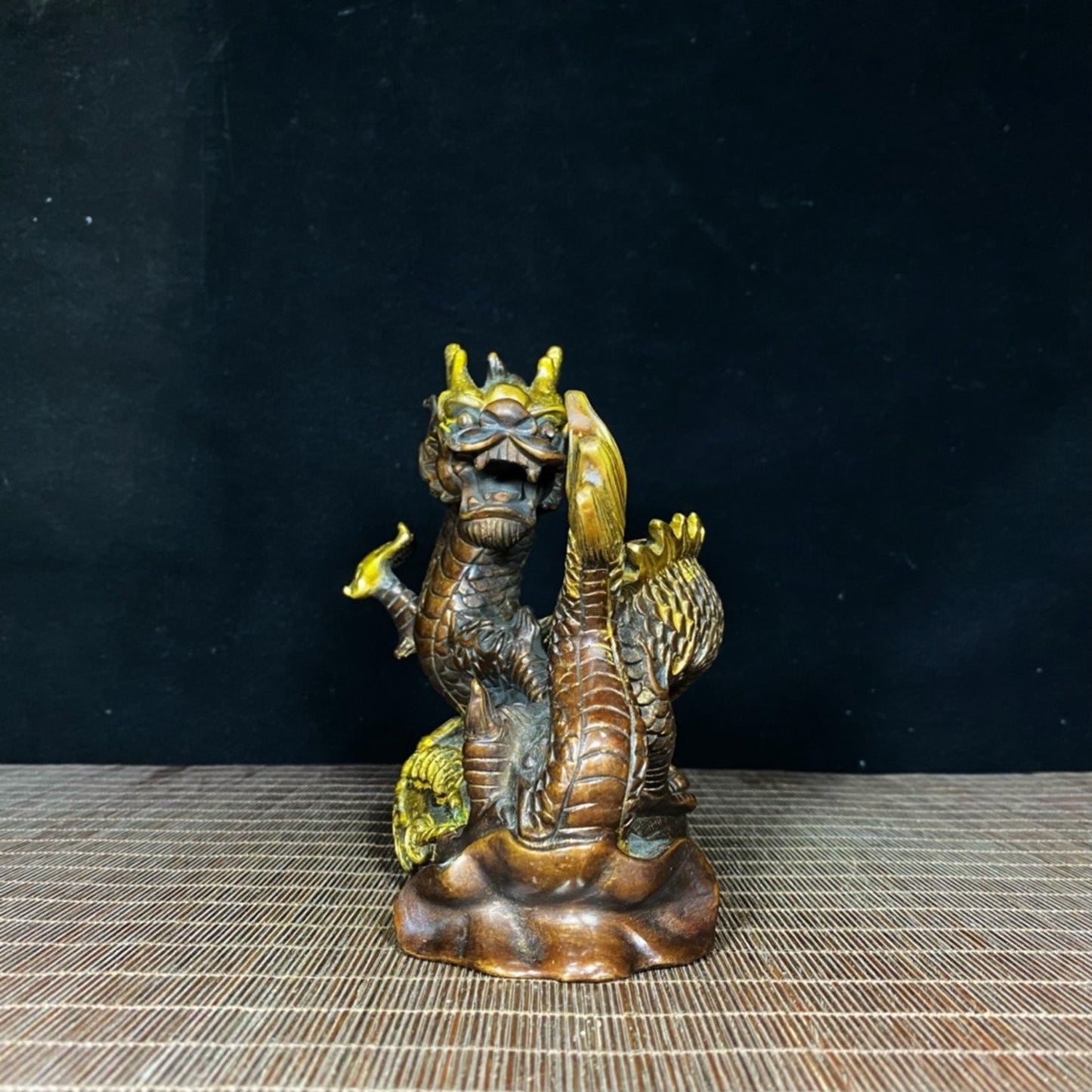 Pure Copper Gilded Gold Looking Back at the Divine Dragon
