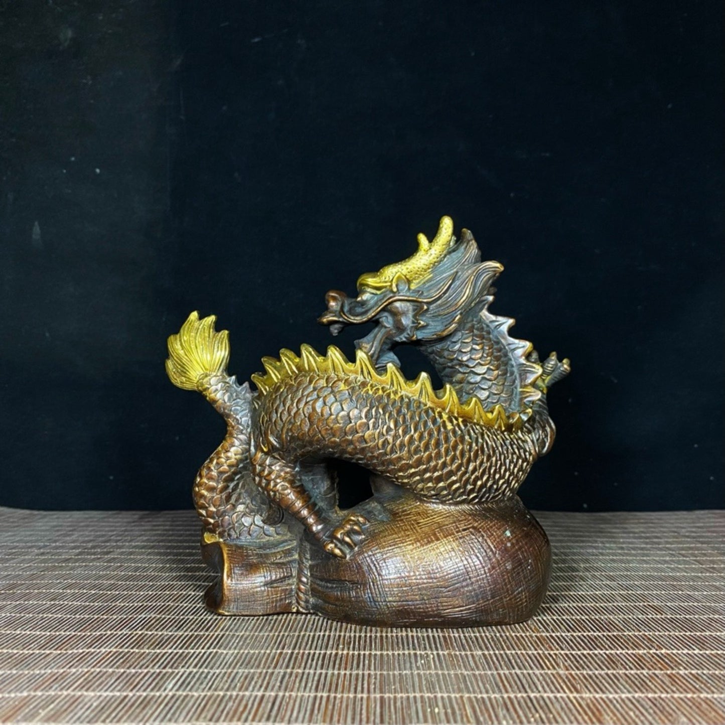 Pure Copper Gilded Gold Looking Back at the Divine Dragon