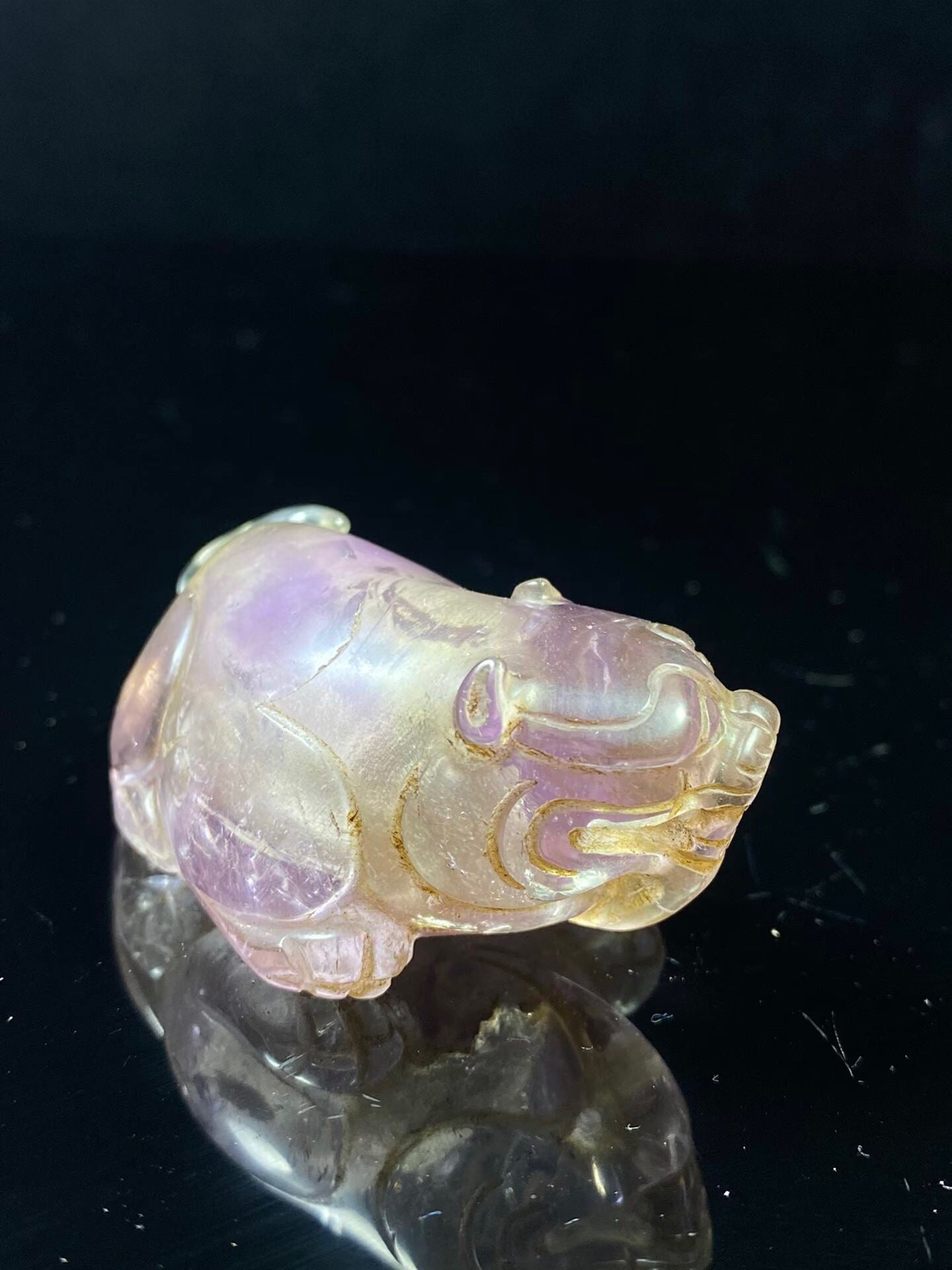 Chinese antique crystal horse shaped snuff bottle