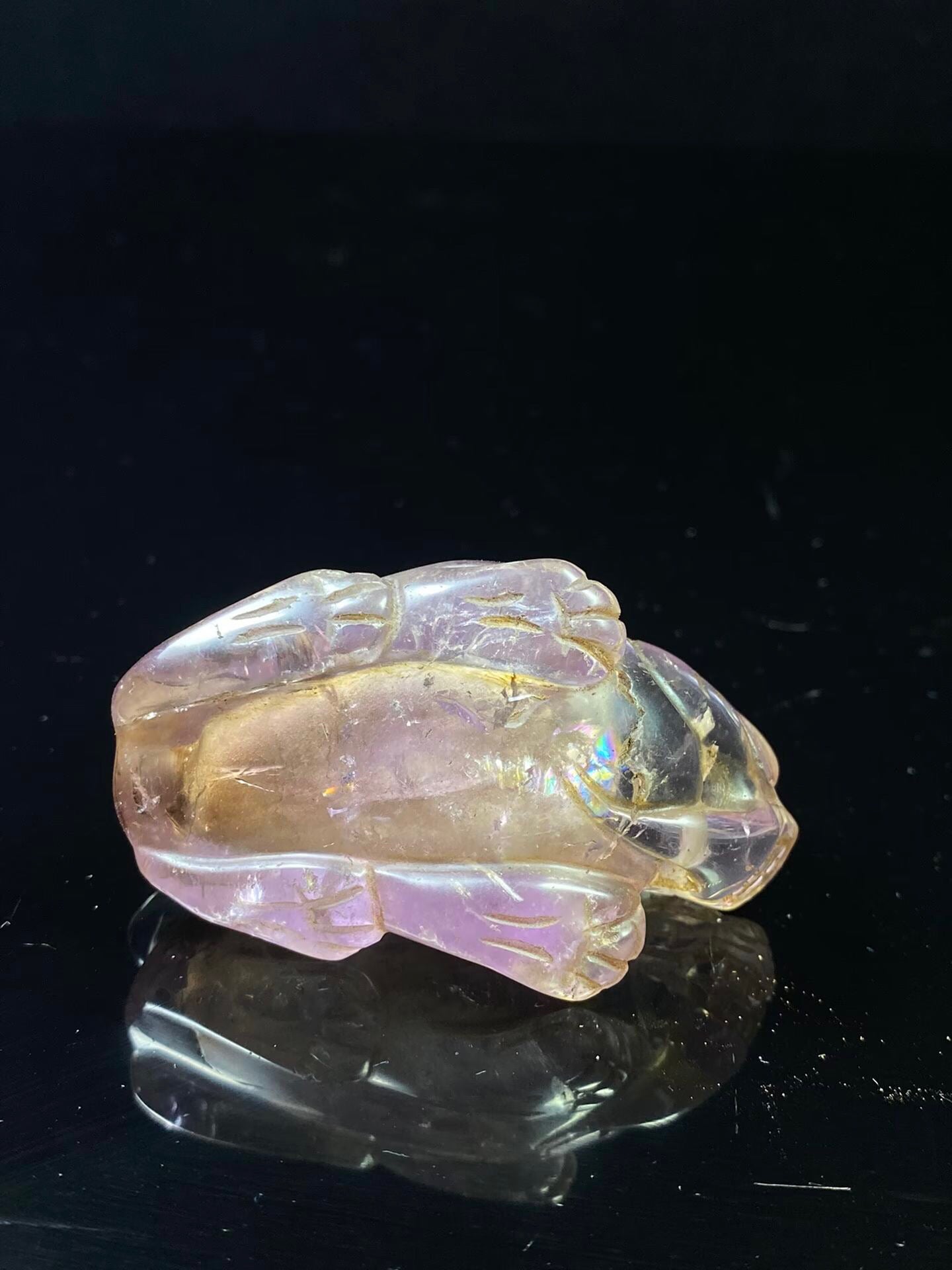 Chinese antique crystal horse shaped snuff bottle