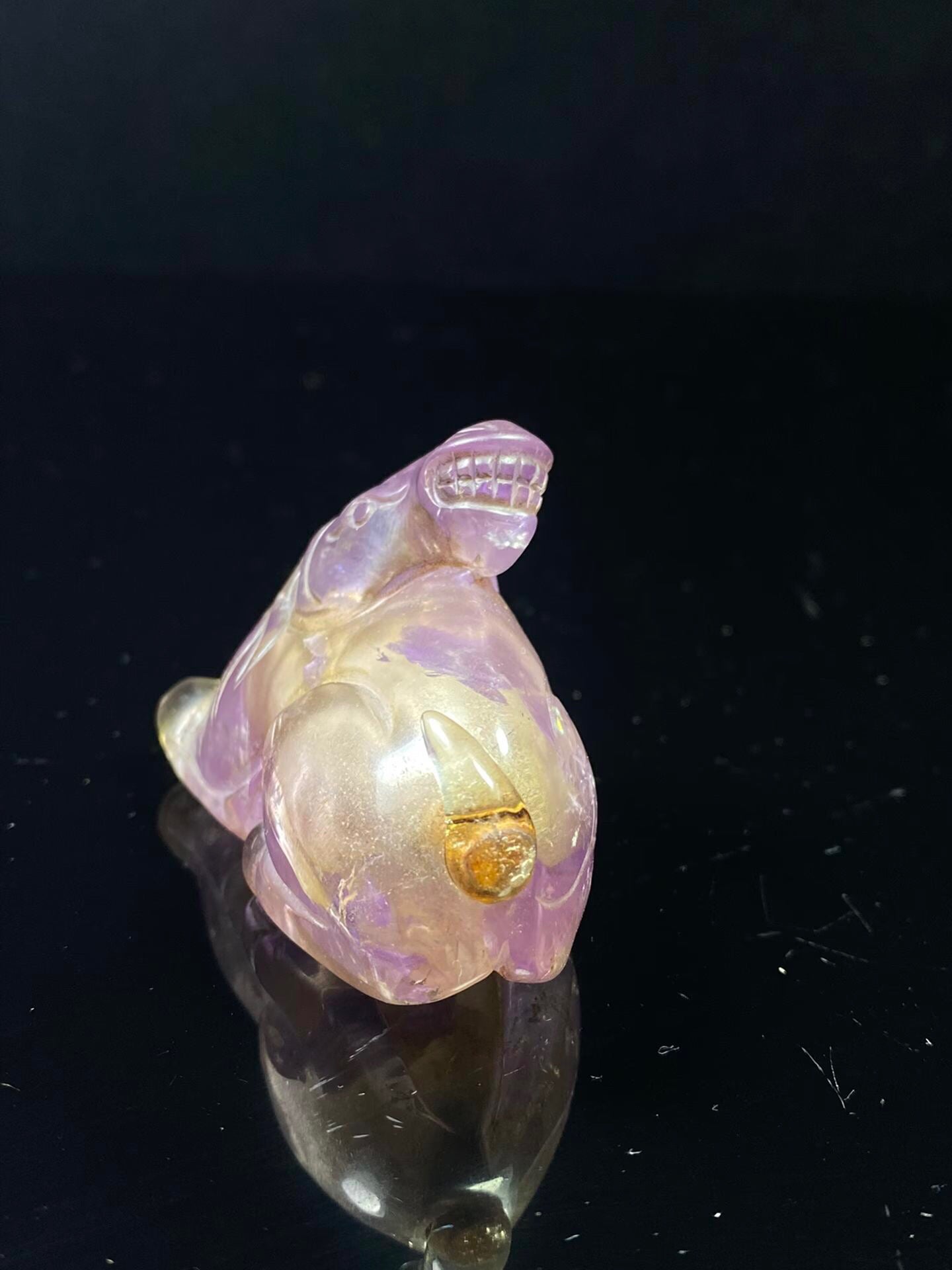 Chinese antique crystal horse shaped snuff bottle