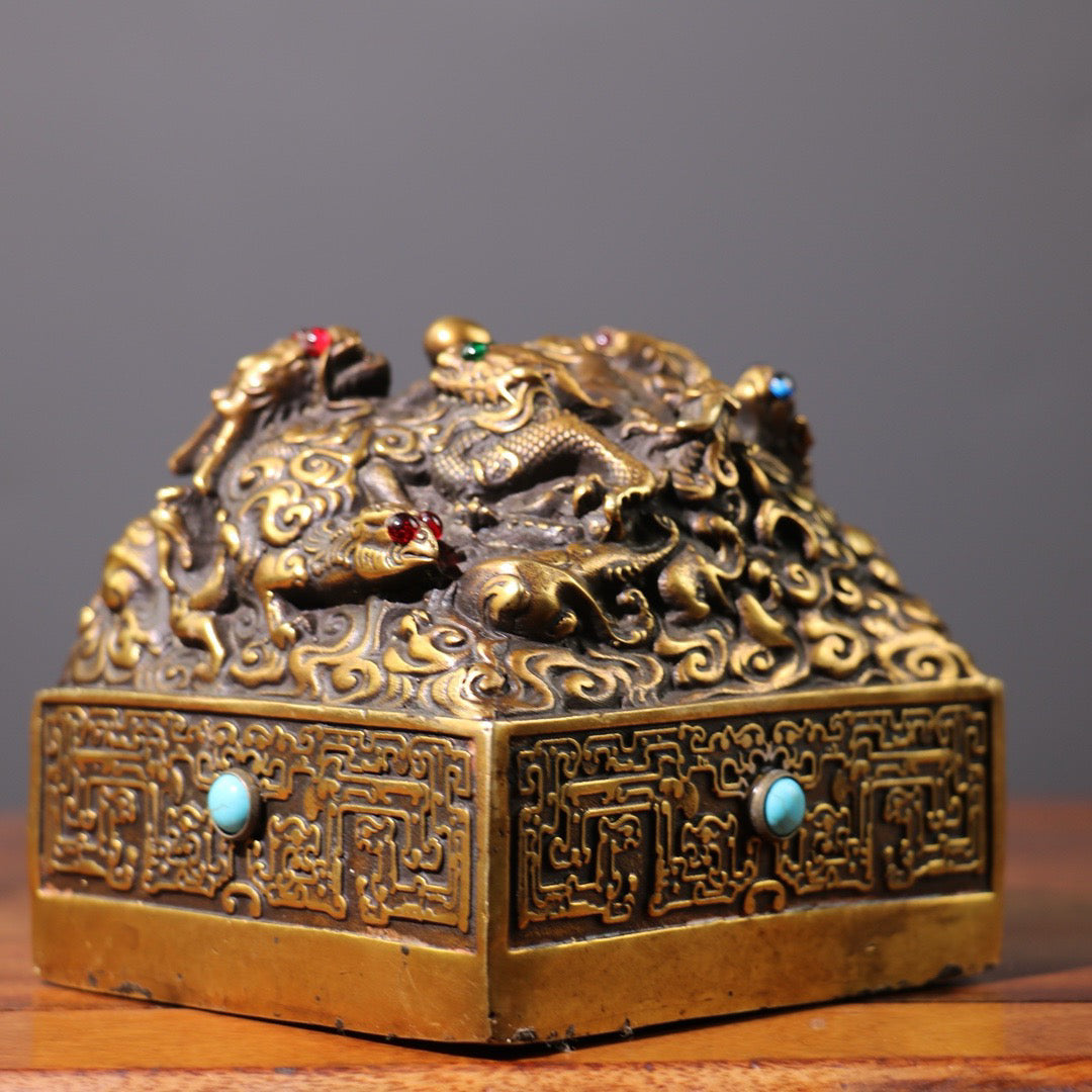 Old brass inlaid gemstones [Divine Dragon Guardian]