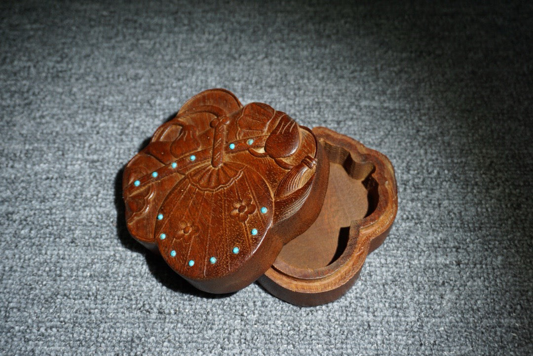 Pear wood jewelry box
