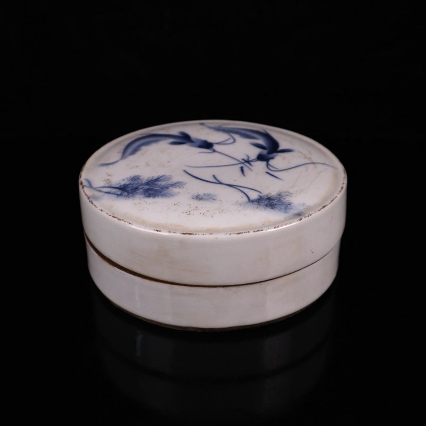 Ceramic blue and white glazed fish fun picture printing box