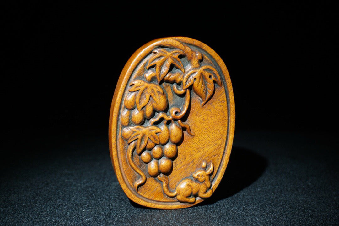 Hua Li Mu finely carved small inkstone