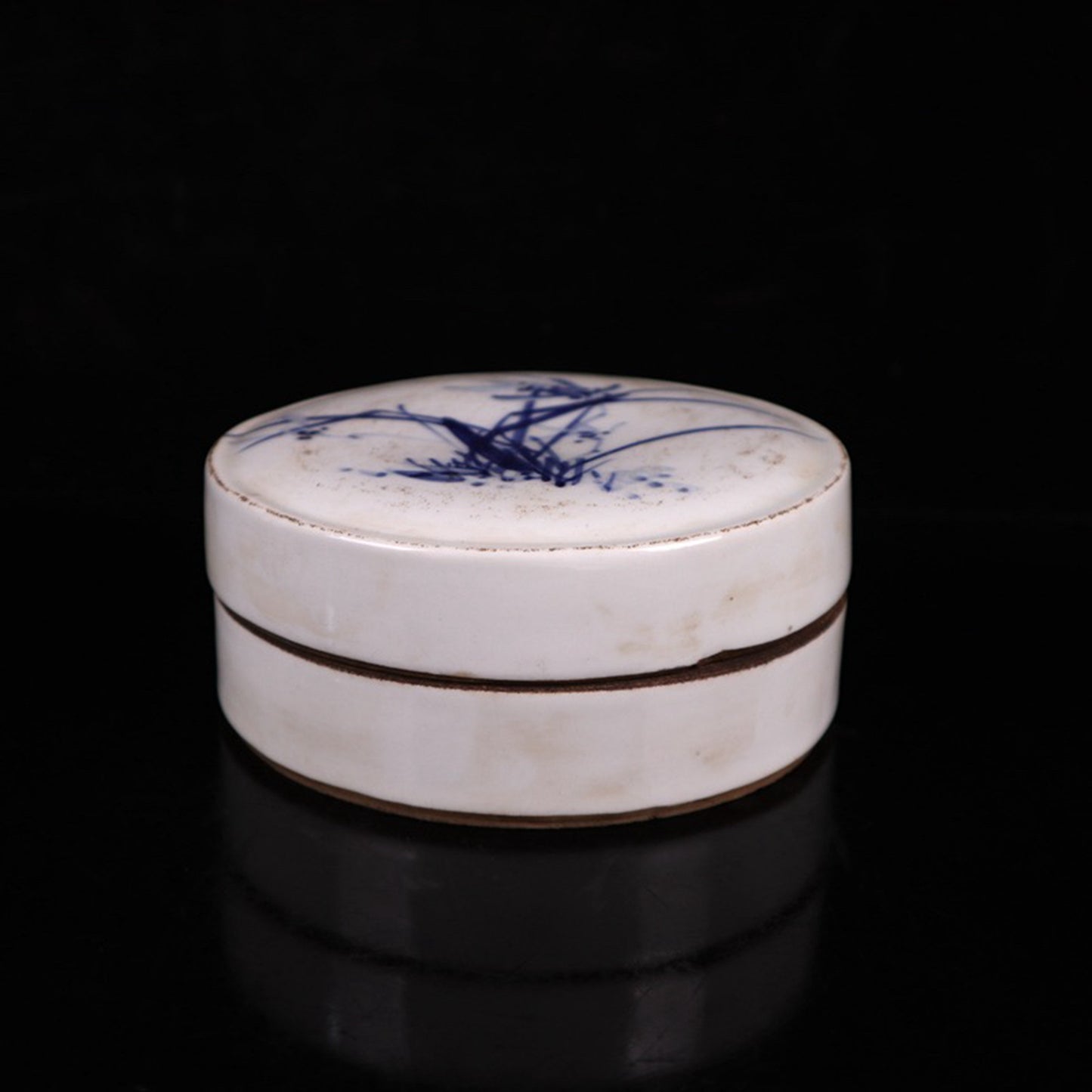 Ceramic blue and white glazed blue and blue pattern printing box