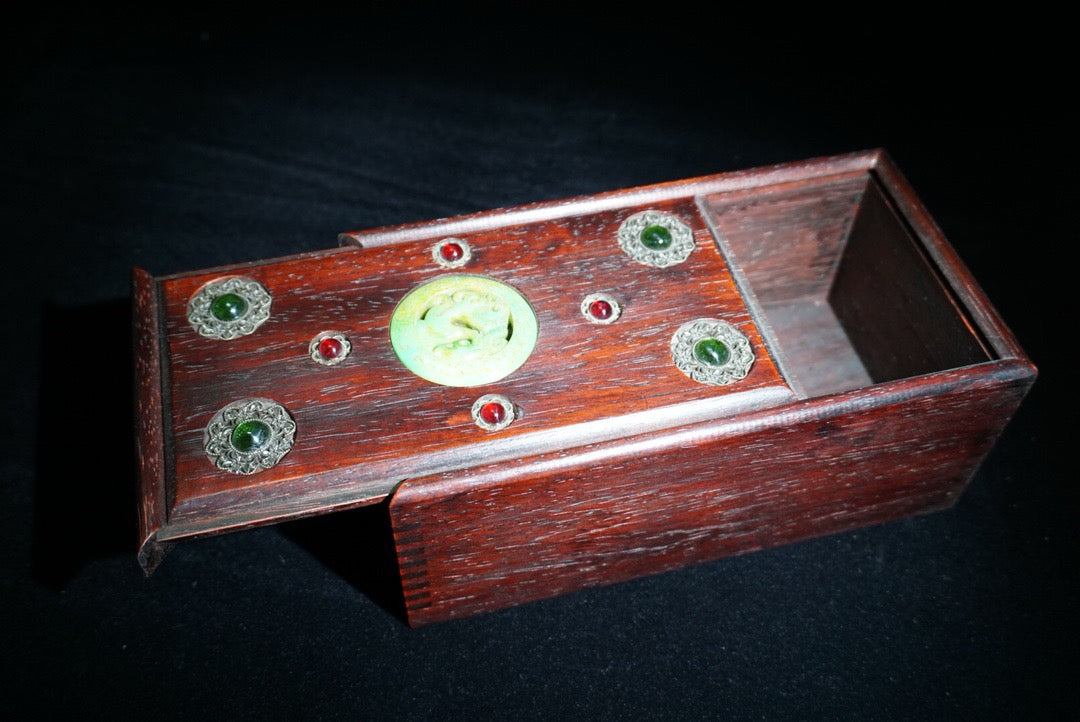 Hua Li Mu Push Pull Box