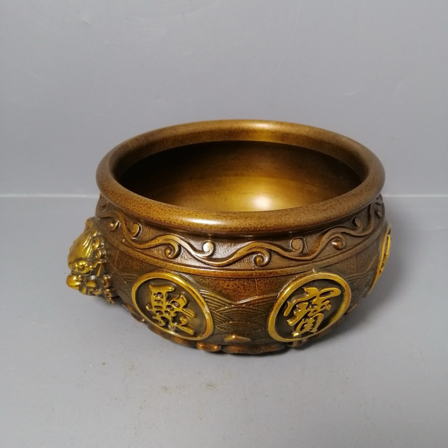 Chinese antique pure copper treasure pot ornaments