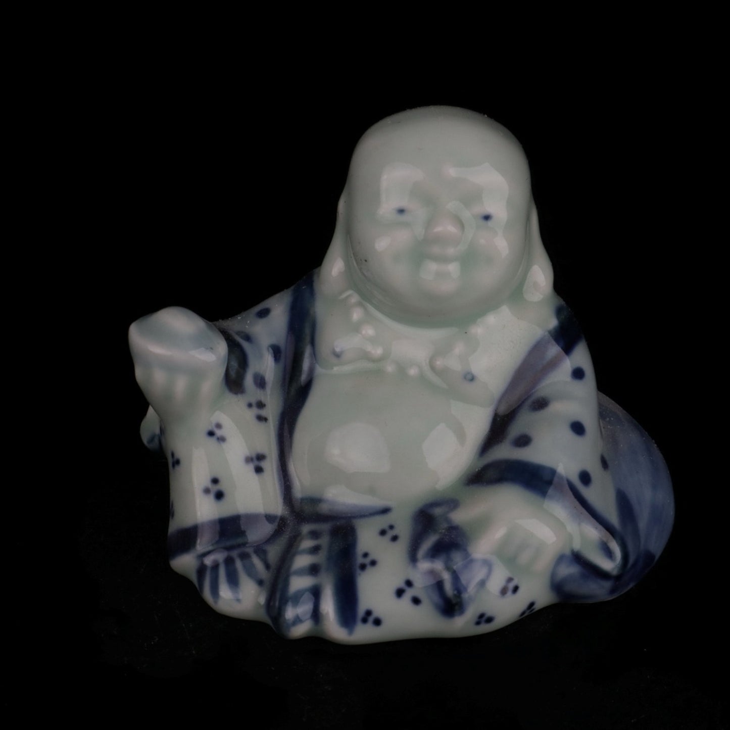 Ceramic blue and white ingot Arhat small water drop