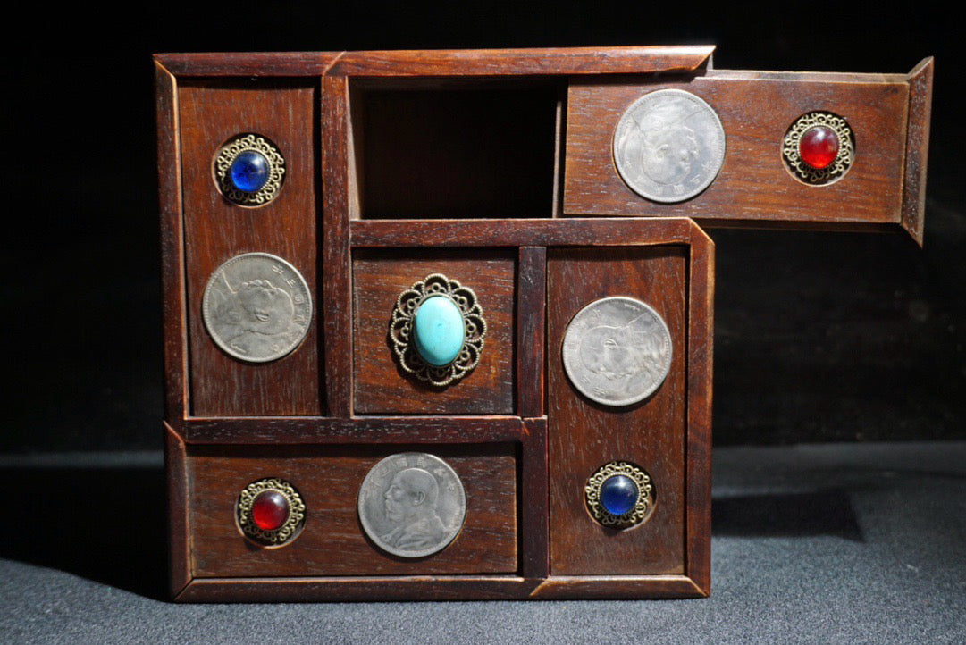 Hua Li Mu Wu Kai Box