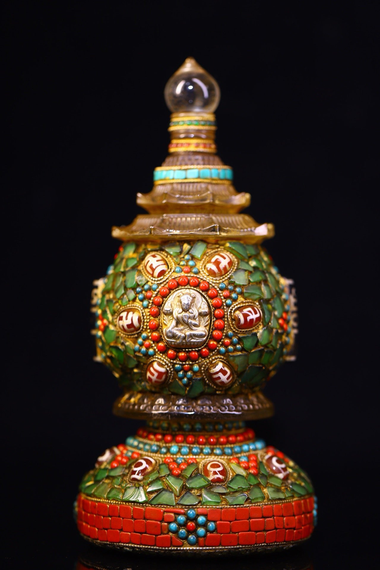 Crystal carving, inlaid with celestial beads, gemstone jar
