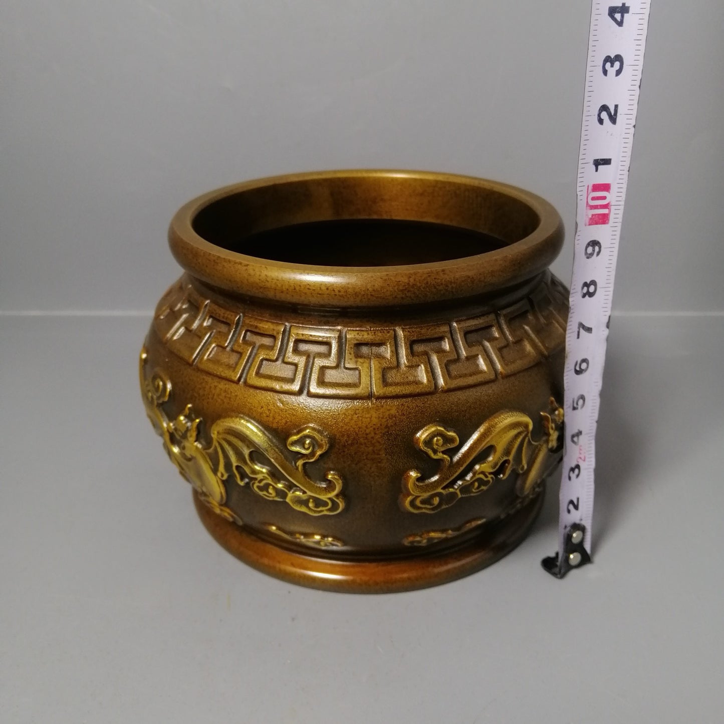 Chinese antique pure copper bat jar ornament