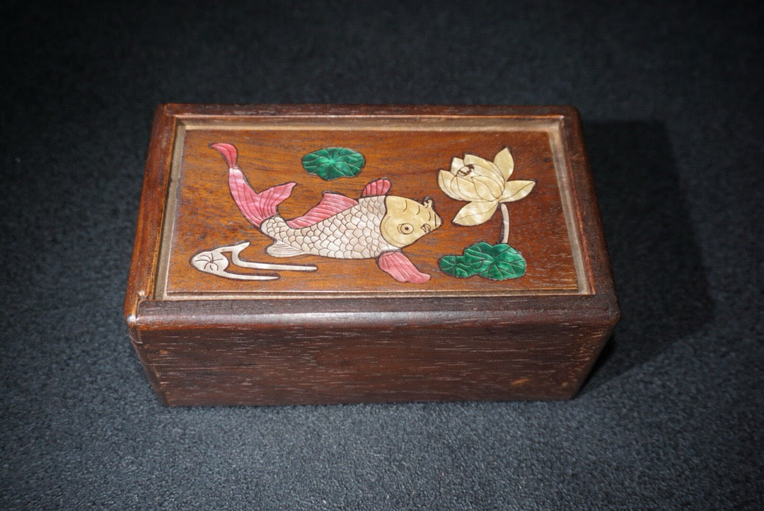 Flower pear wood small mechanism box