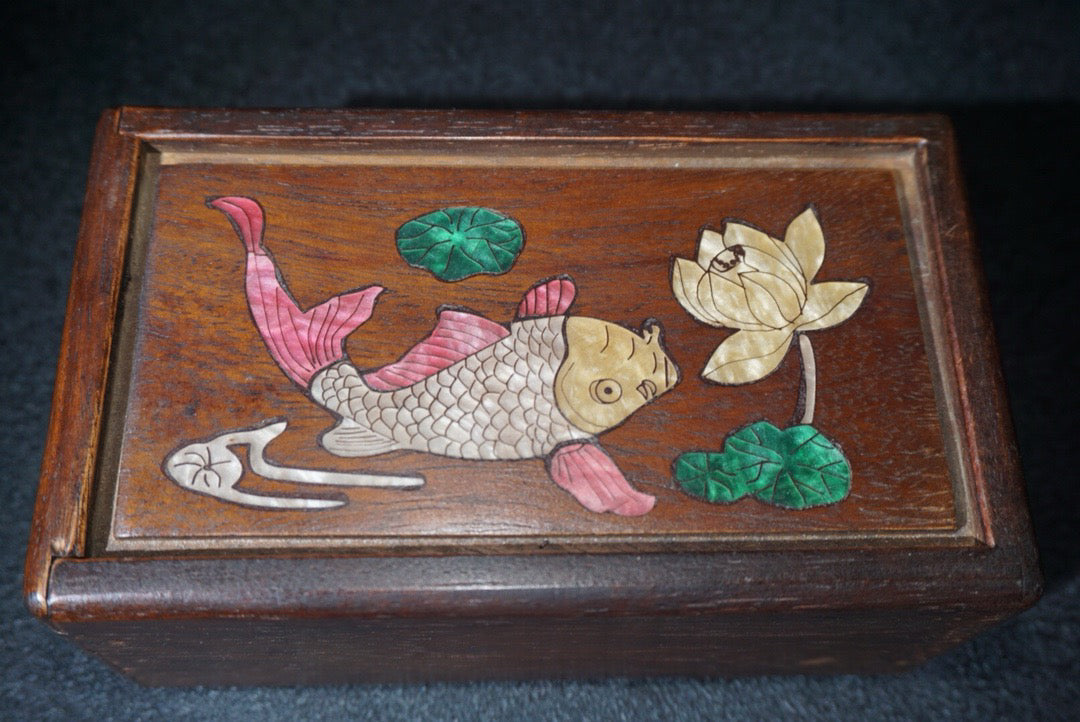 Flower pear wood small mechanism box