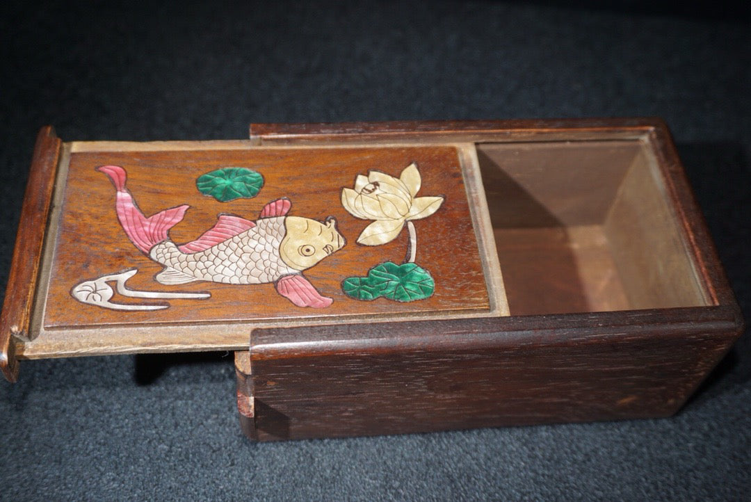Flower pear wood small mechanism box