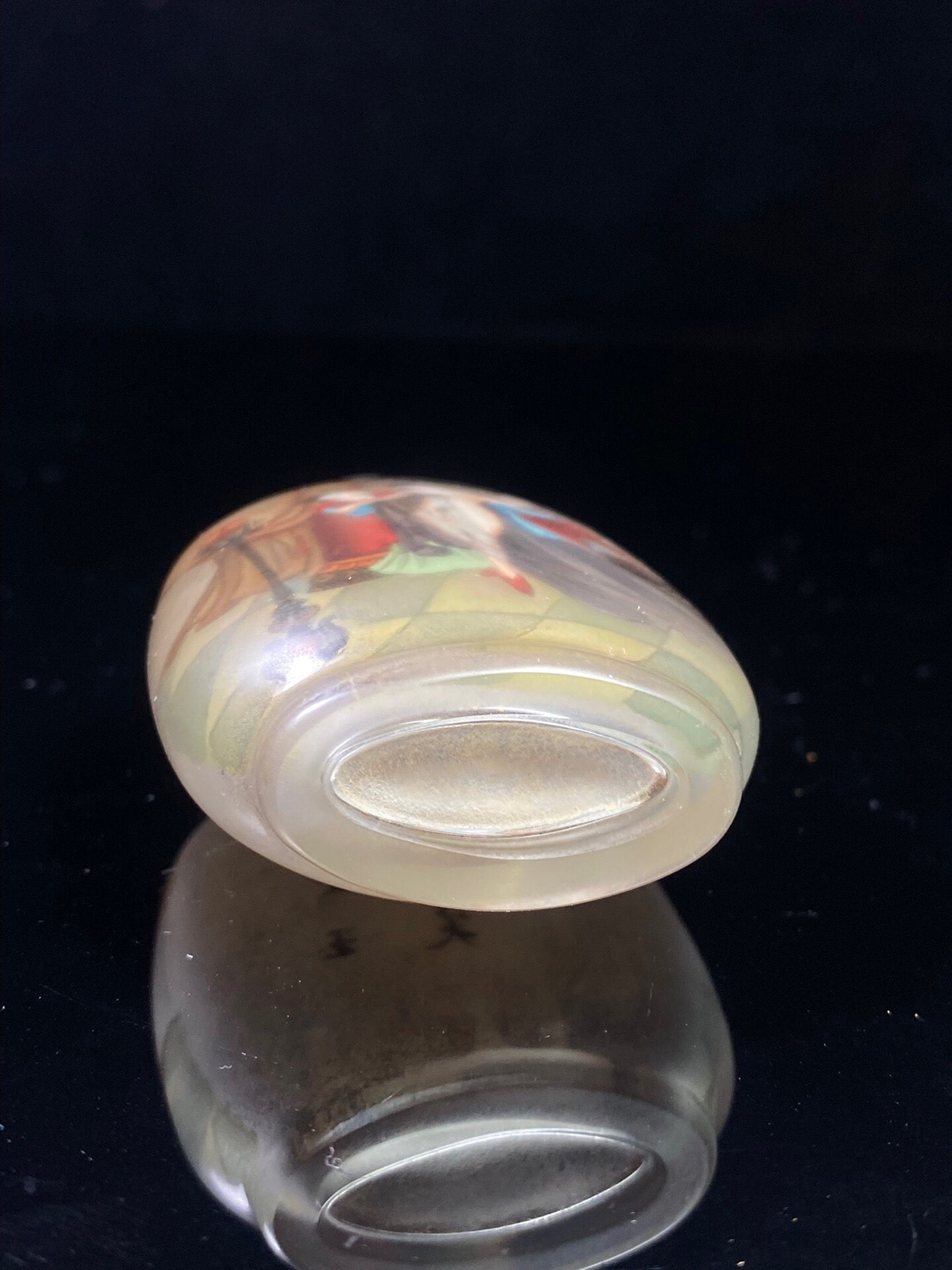 Chinese antique glass interior painting, painting of a noble consort taking a bath, snuff bottle