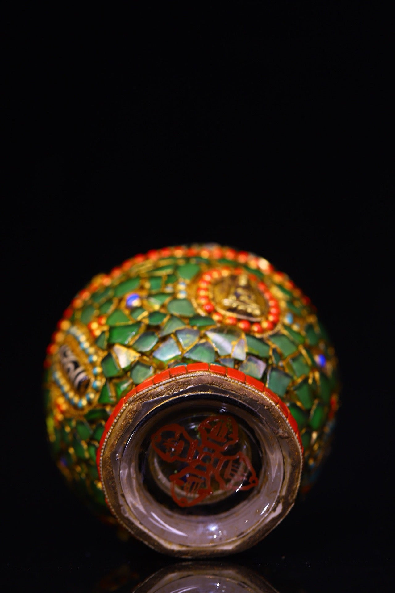 Crystal carving, inlaid with celestial beads, gemstone jar