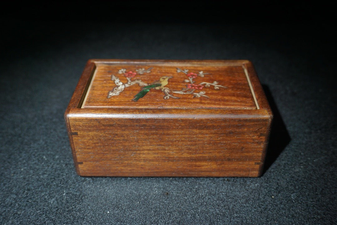 Flower pear wood inlaid shell with joyful eyebrows mechanism box