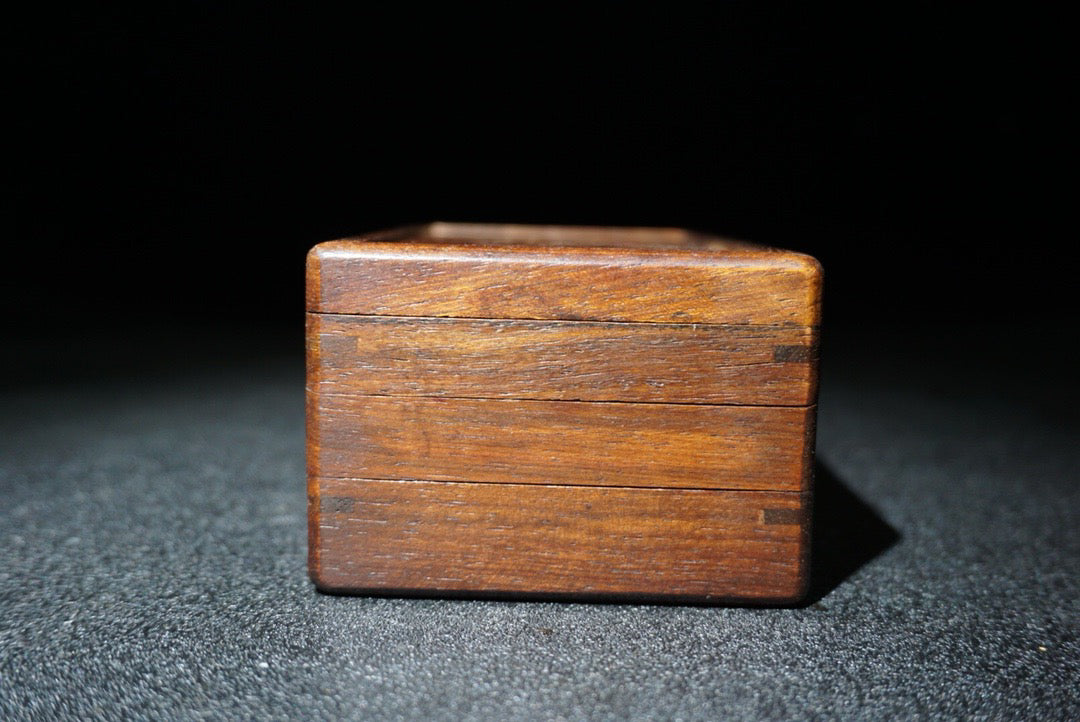 Flower pear wood inlaid shell with joyful eyebrows mechanism box