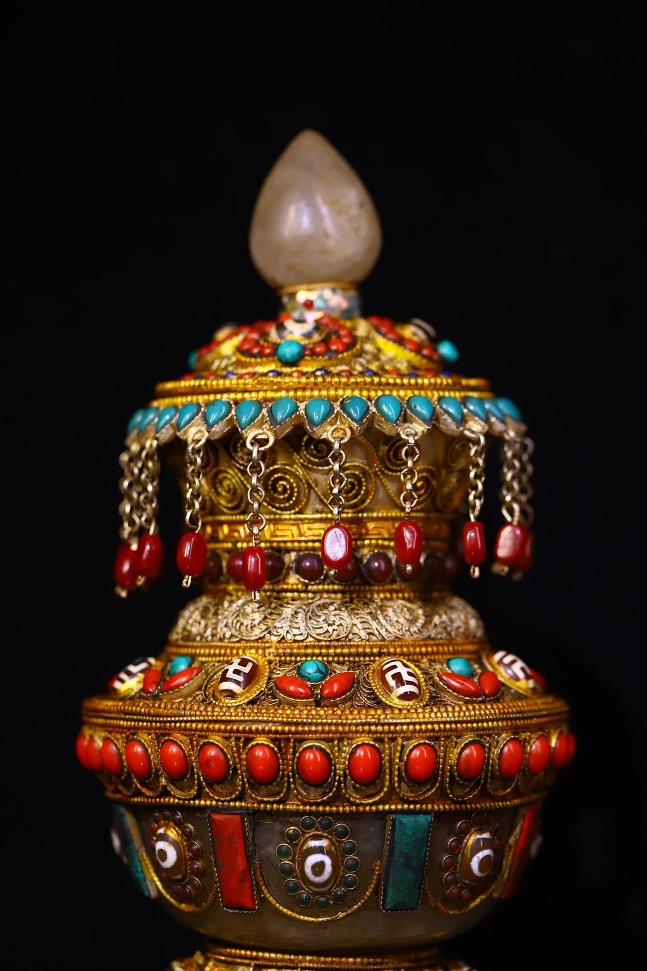 Natural crystal handmade inlaid gemstones, heavenly jewelry jar