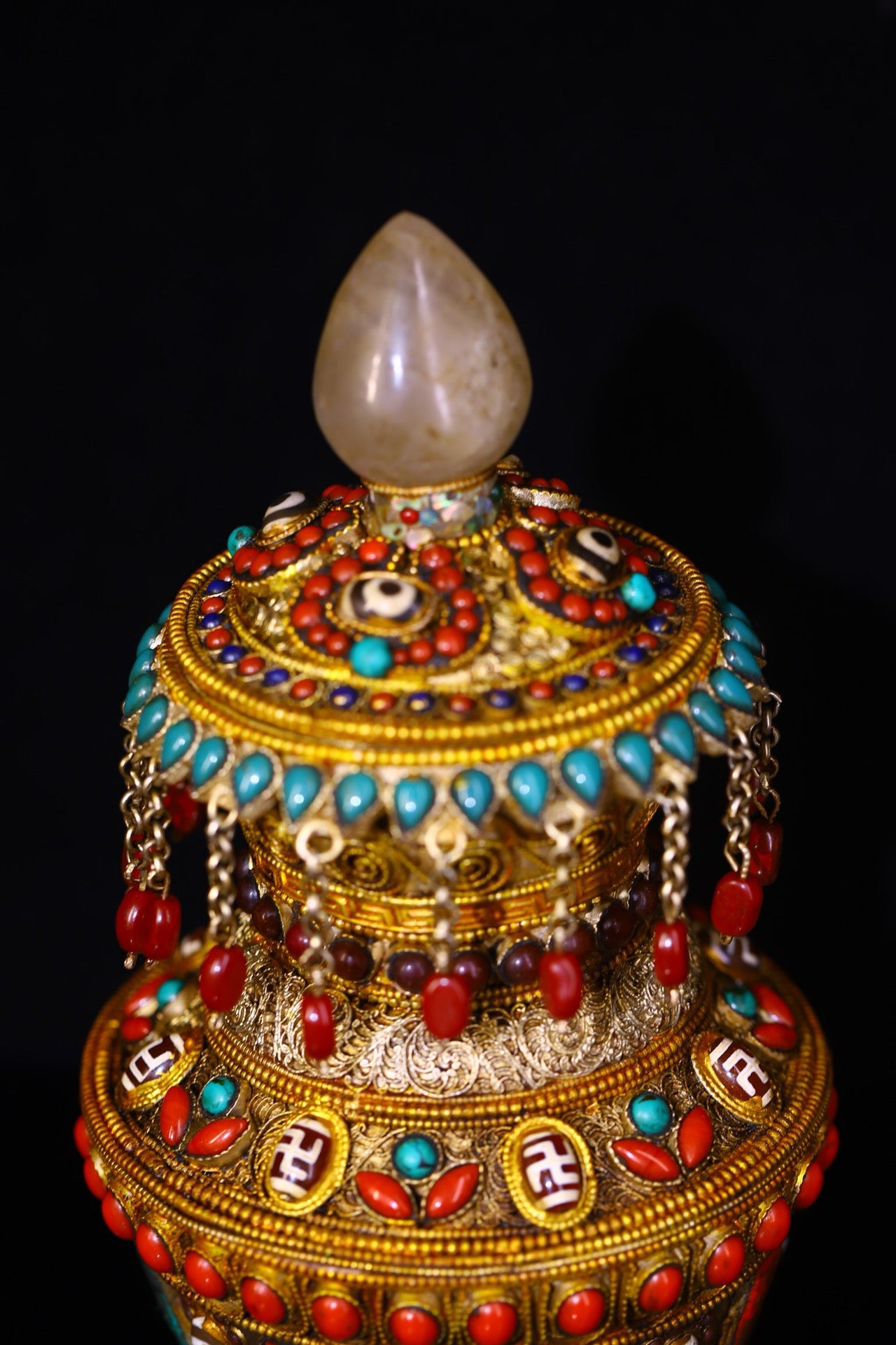 Natural crystal handmade inlaid gemstones, heavenly jewelry jar