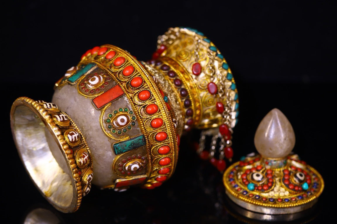 Natural crystal handmade inlaid gemstones, heavenly jewelry jar