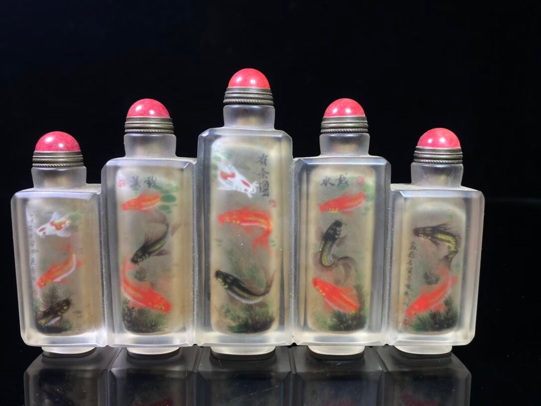Chinese antique glass snuff bottle