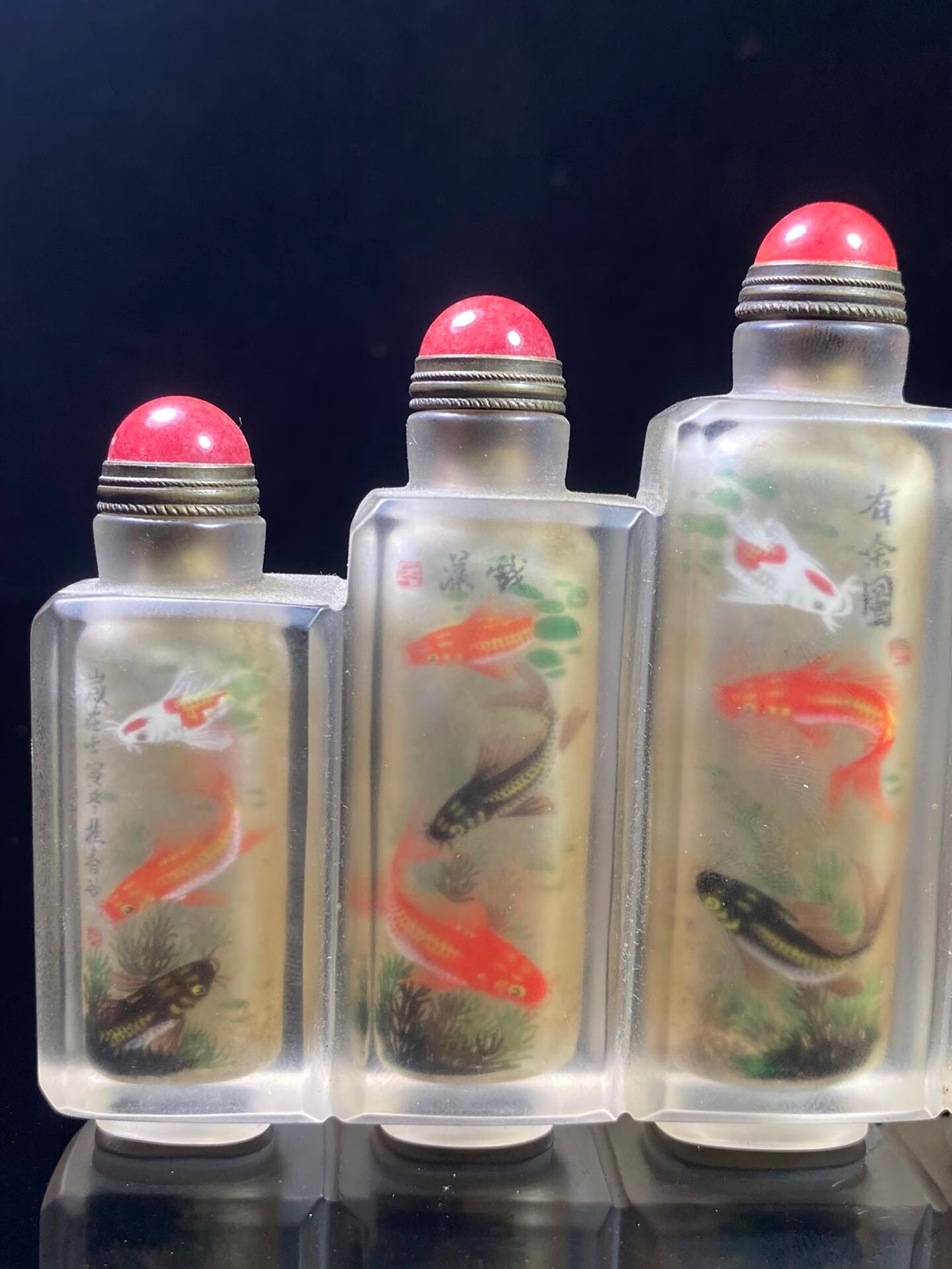 Chinese antique glass snuff bottle