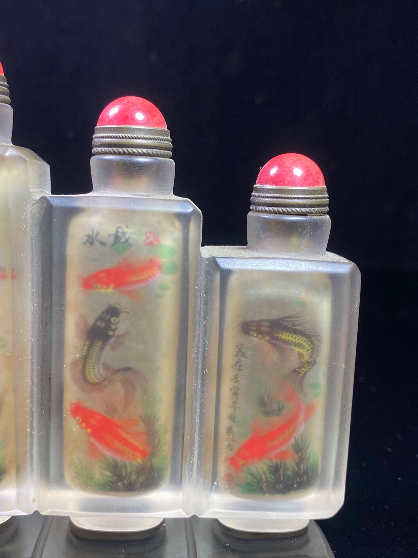 Chinese antique glass snuff bottle