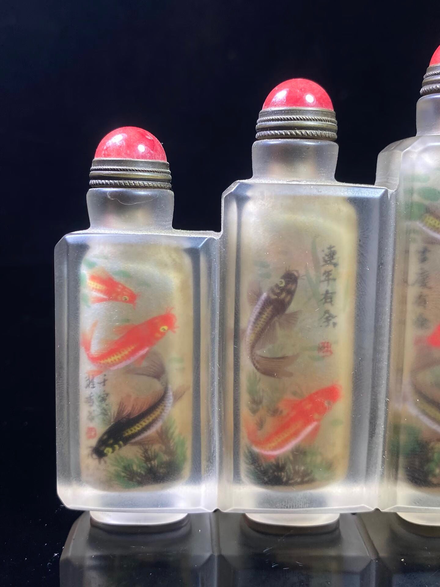 Chinese antique glass snuff bottle