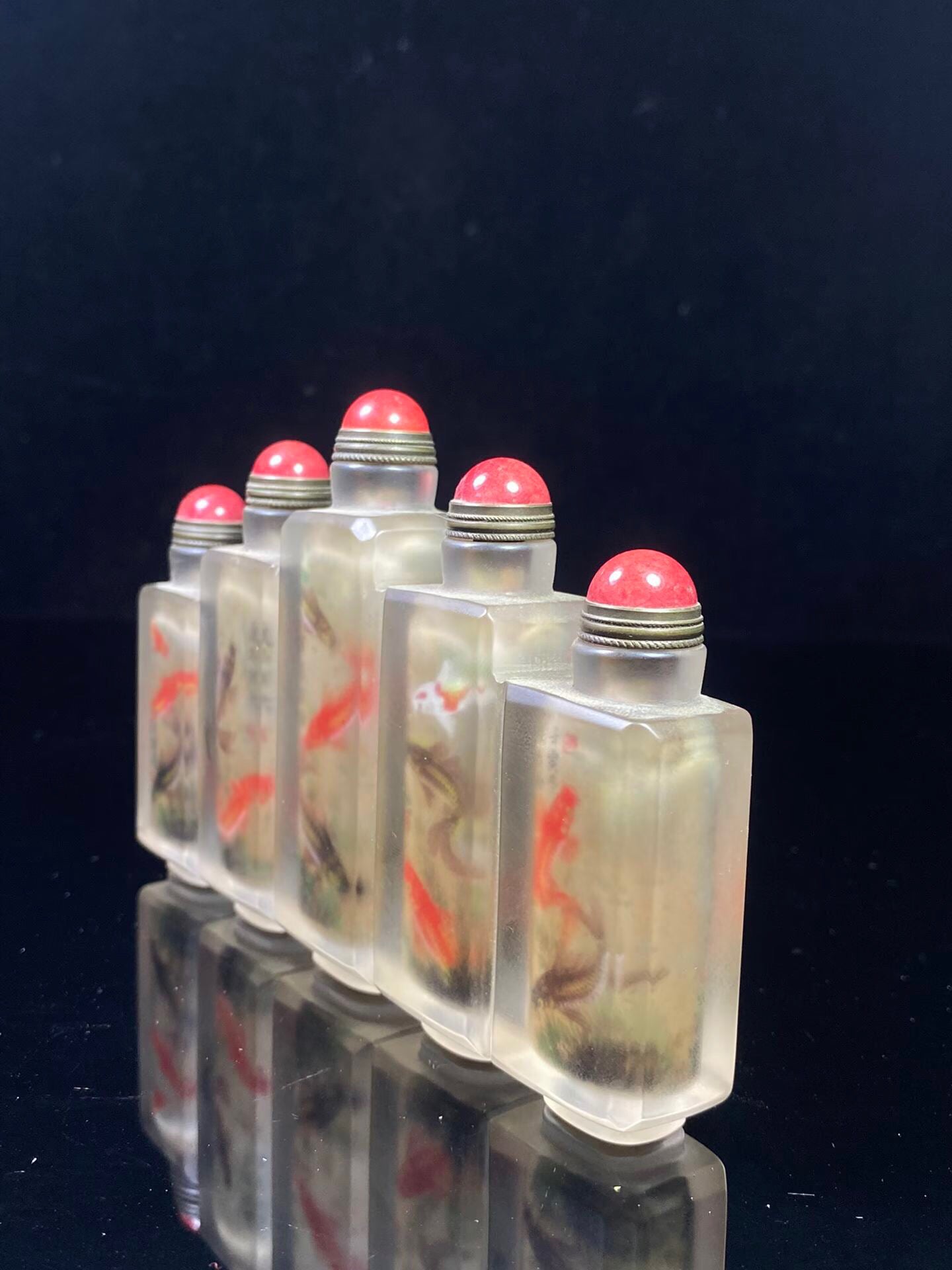 Chinese antique glass snuff bottle
