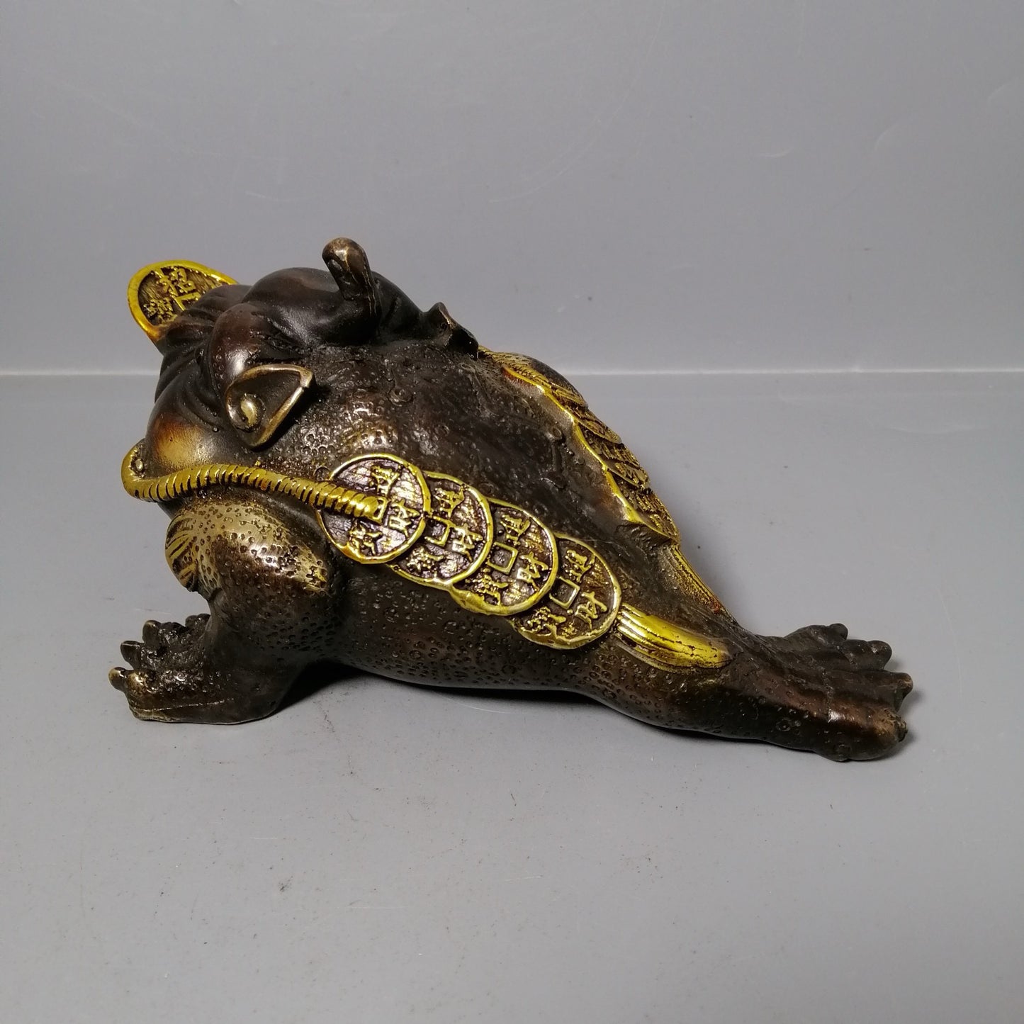 Chinese antique pure copper golden toad ornaments
