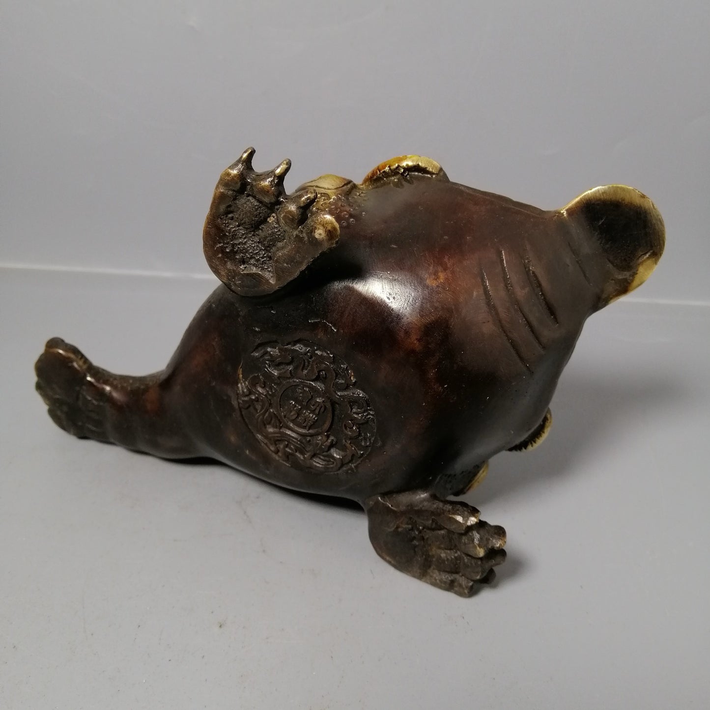 Chinese antique pure copper golden toad ornaments