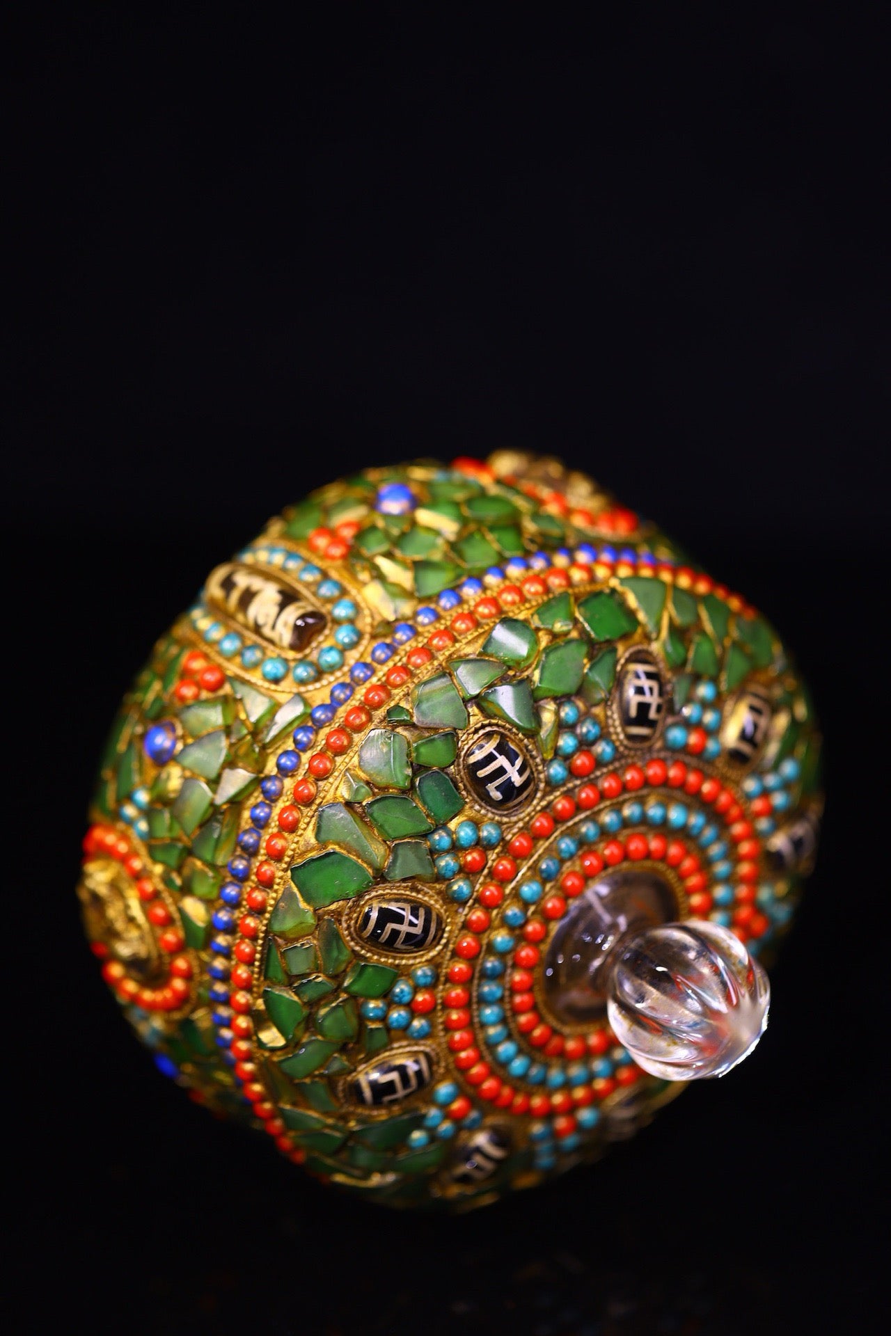 Crystal carving, inlaid with celestial beads, gemstone jar