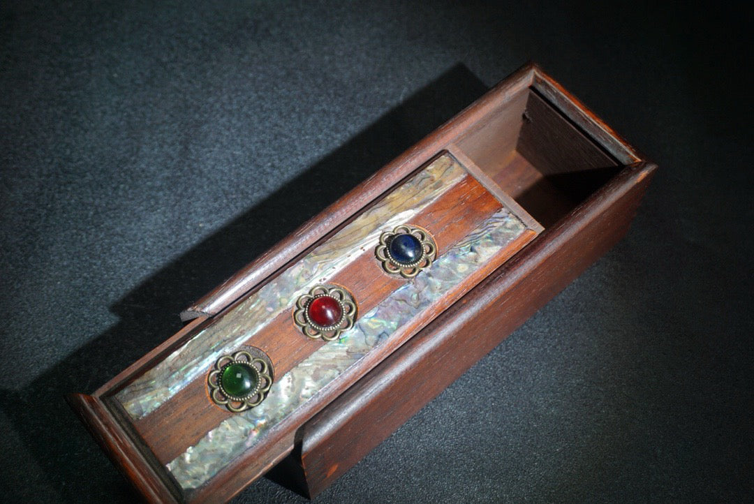 Pear wood inlaid jewelry sliding box