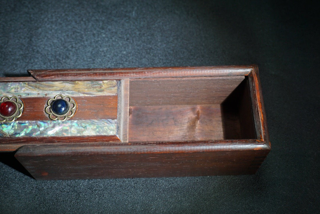 Pear wood inlaid jewelry sliding box