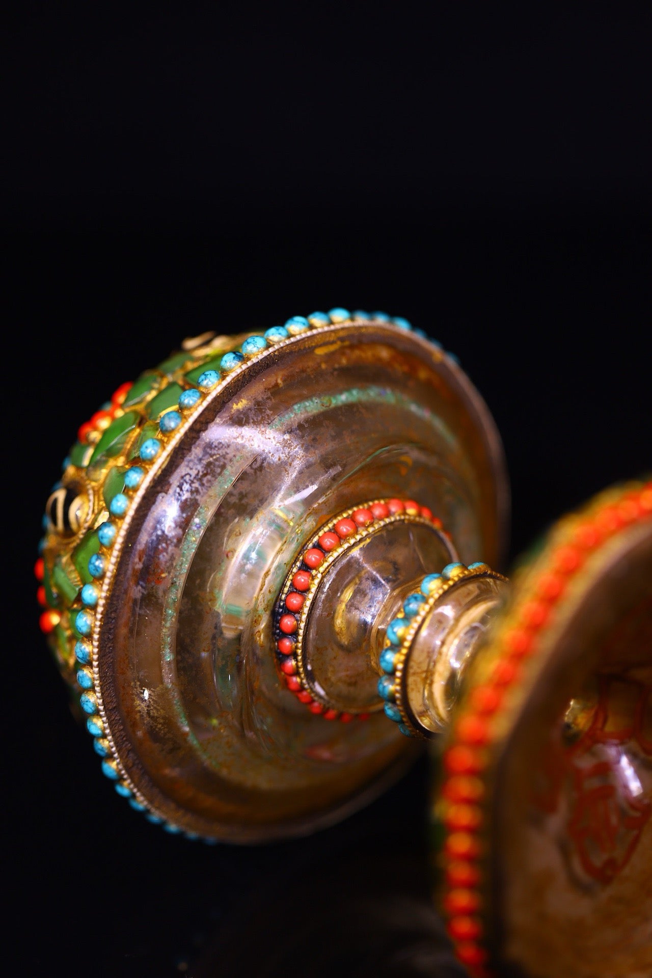 Crystal carving, inlaid with celestial beads, gemstone jar