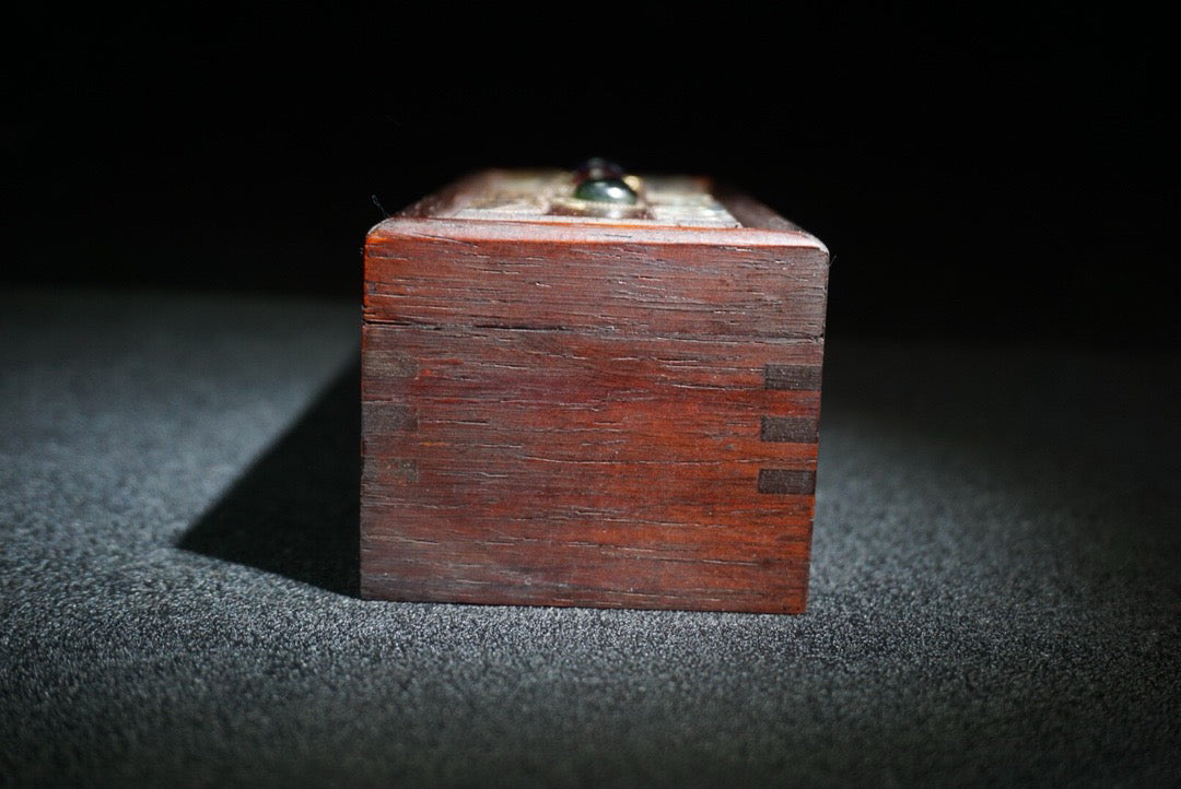Pear wood inlaid jewelry sliding box