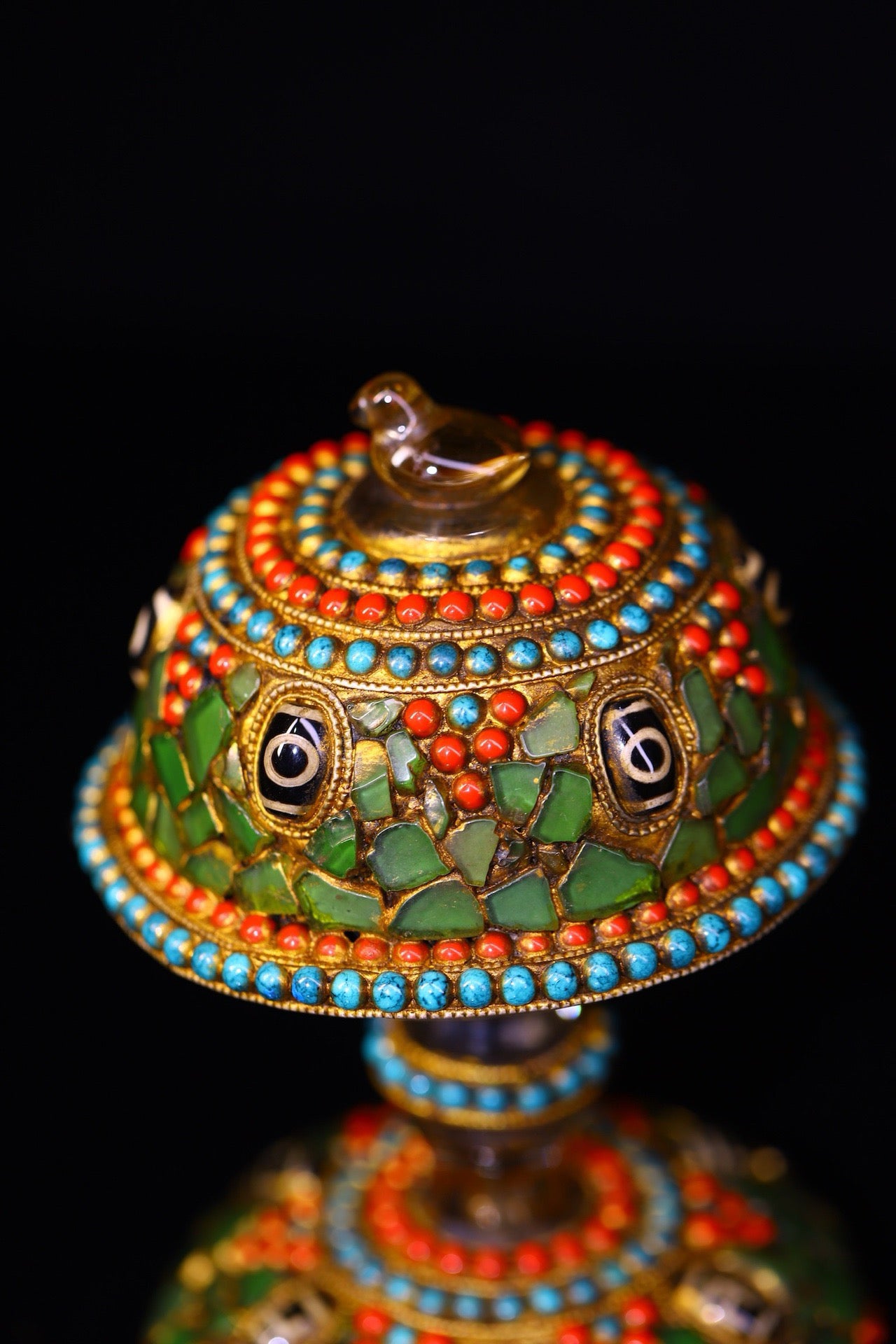 Crystal carving, inlaid with celestial beads, gemstone jar