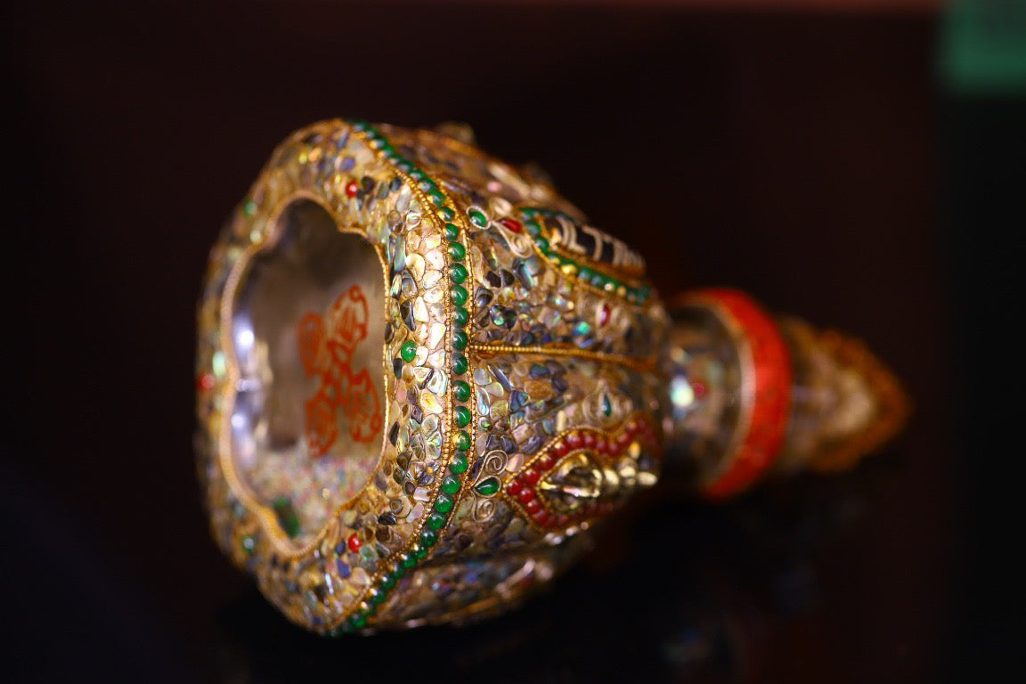 Crystal carving, inlaid with celestial beads, gemstone jar