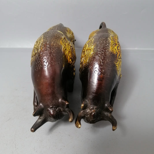 Chinese antique pure copper wealth luck ox ornament