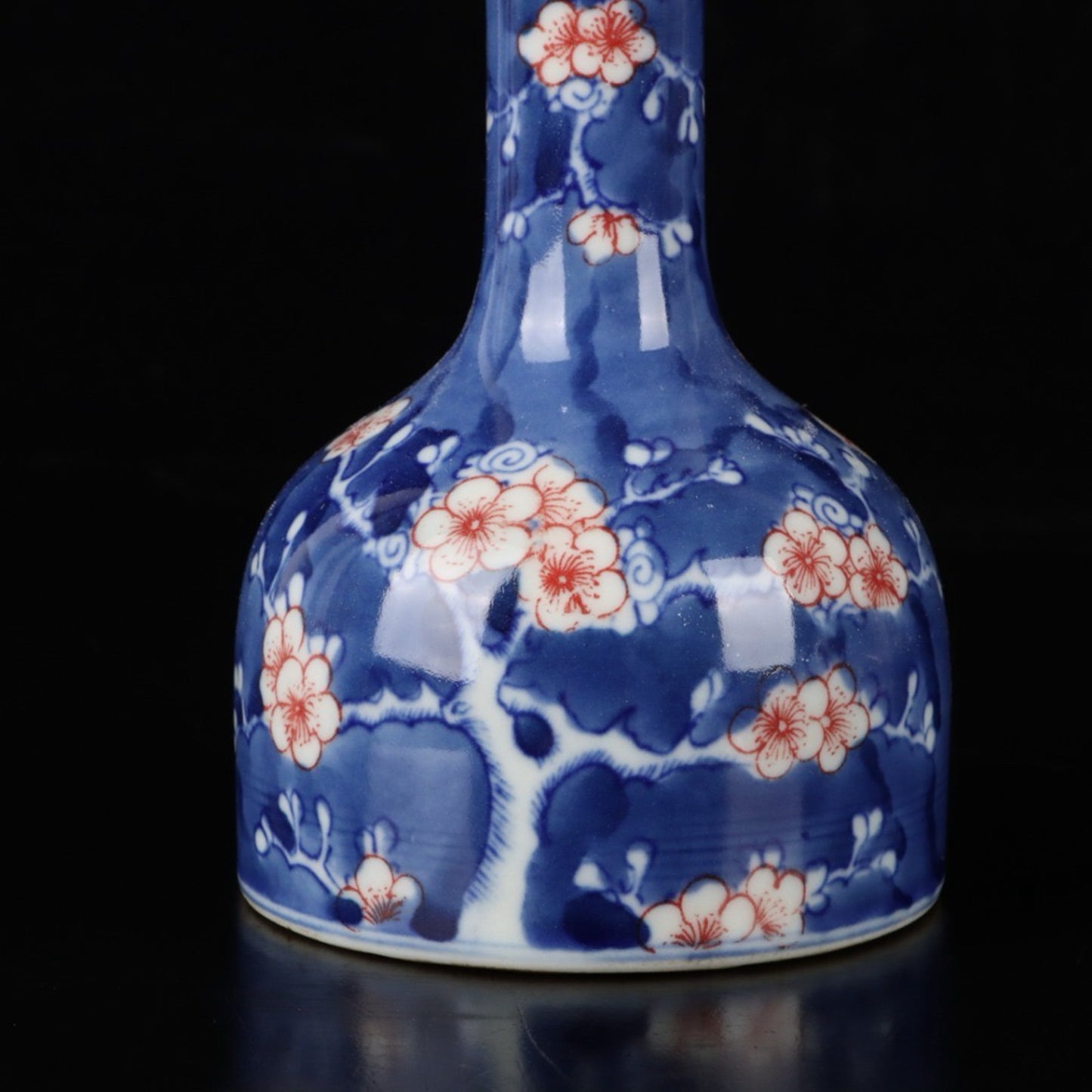 Ceramic blue and white glazed bell jar