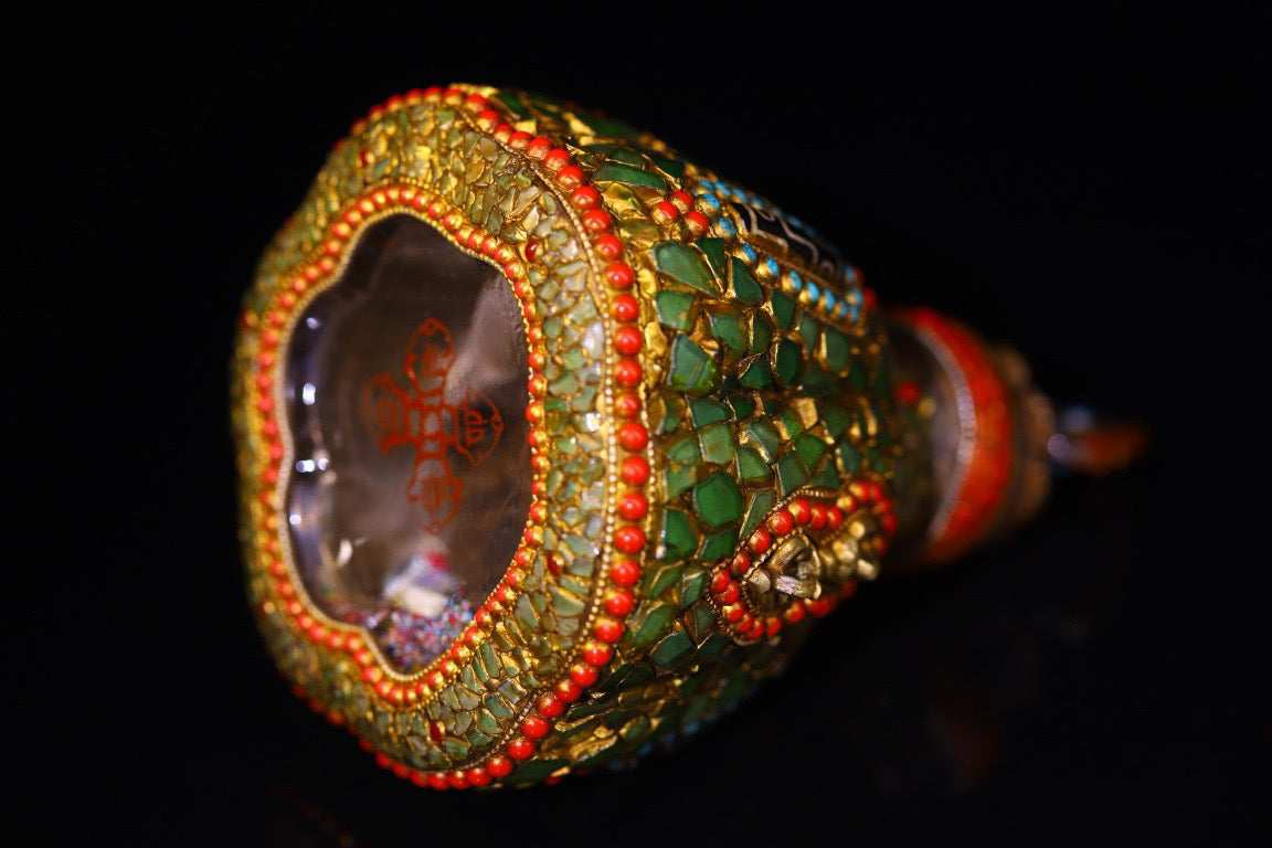 Crystal carving, inlaid with celestial beads, gemstone jar